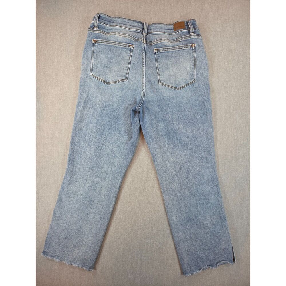 Judy Blue 15/32 Straight Leg Jeans Light Wash Raw Frayed Hem Stretch Denim - Picture 3 of 9